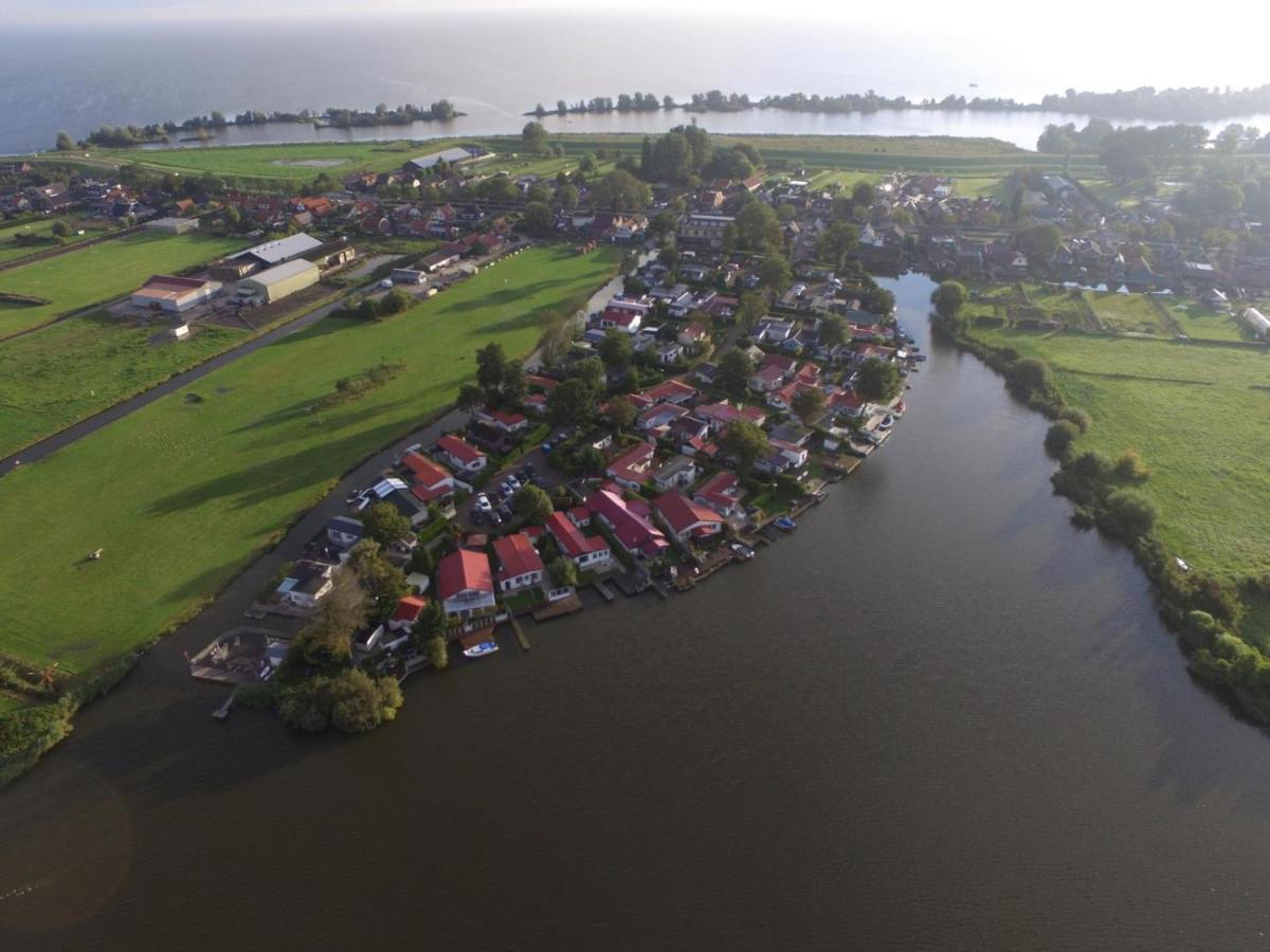 Ferienhaus Max Am Wasser Ferienpark Vislust Wervershoof エクステリア 写真