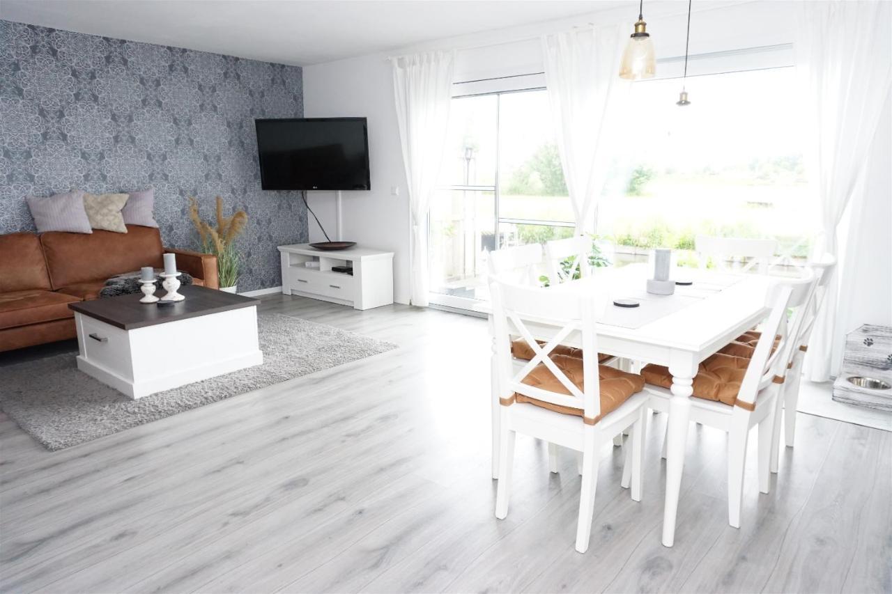 Ferienhaus Max Am Wasser Ferienpark Vislust Wervershoof エクステリア 写真